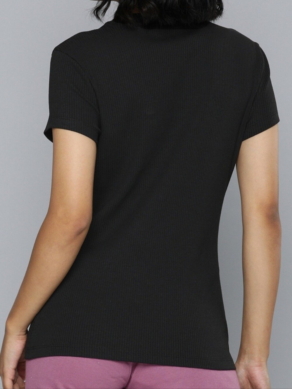 Puma Women's Classic Ribbed Slim Fit Crew Neck T-shirt Top Black Size XL - Picture 2 of 9